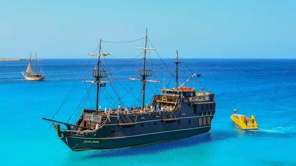 Antalya Pirate Boat Tour - Image 1